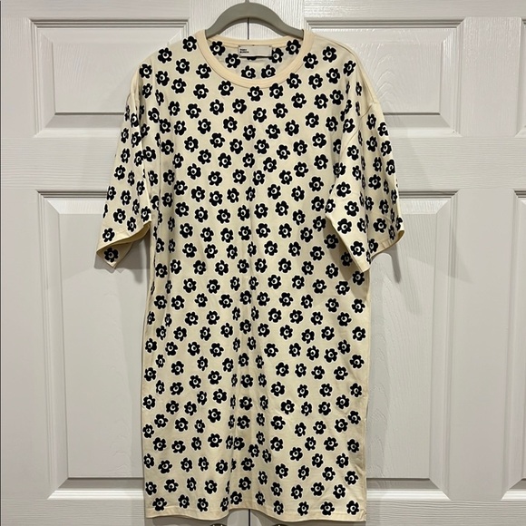 Tory Burch Dresses & Skirts - Tory Burch Flower Stencil T-Shirt Dress Womens Black White Retro Size XS